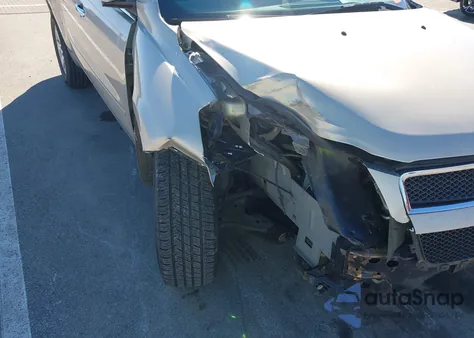 2010 Chevrolet Traverse Lt из США, поврежденный, VIN 1GNLRFED9AJ214666